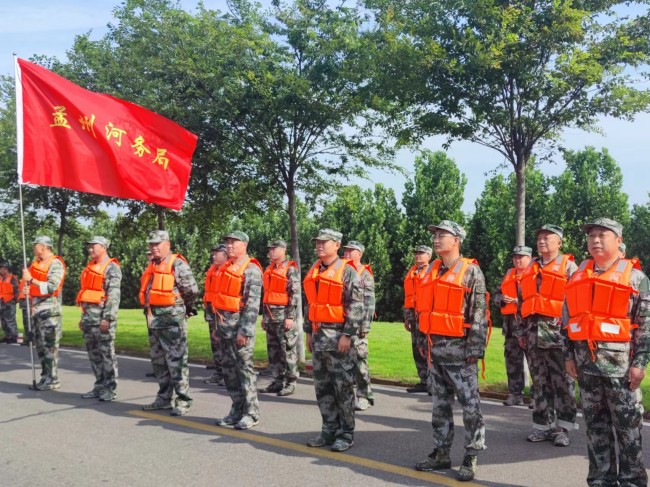 3.以技为领  “修防绿”守河固土护安澜_副本.jpg