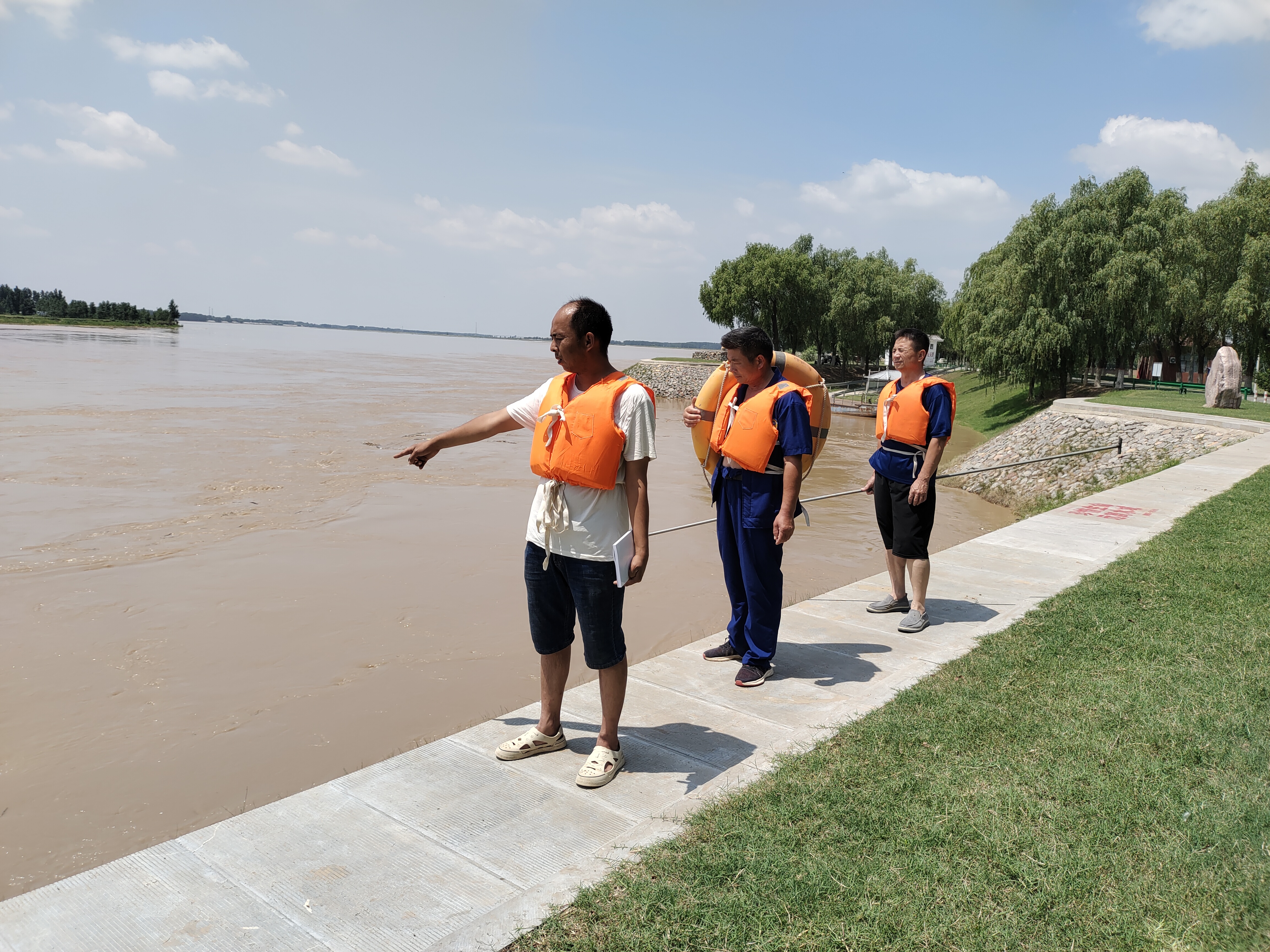 1728382563483.jpg 1728382563483.jpg