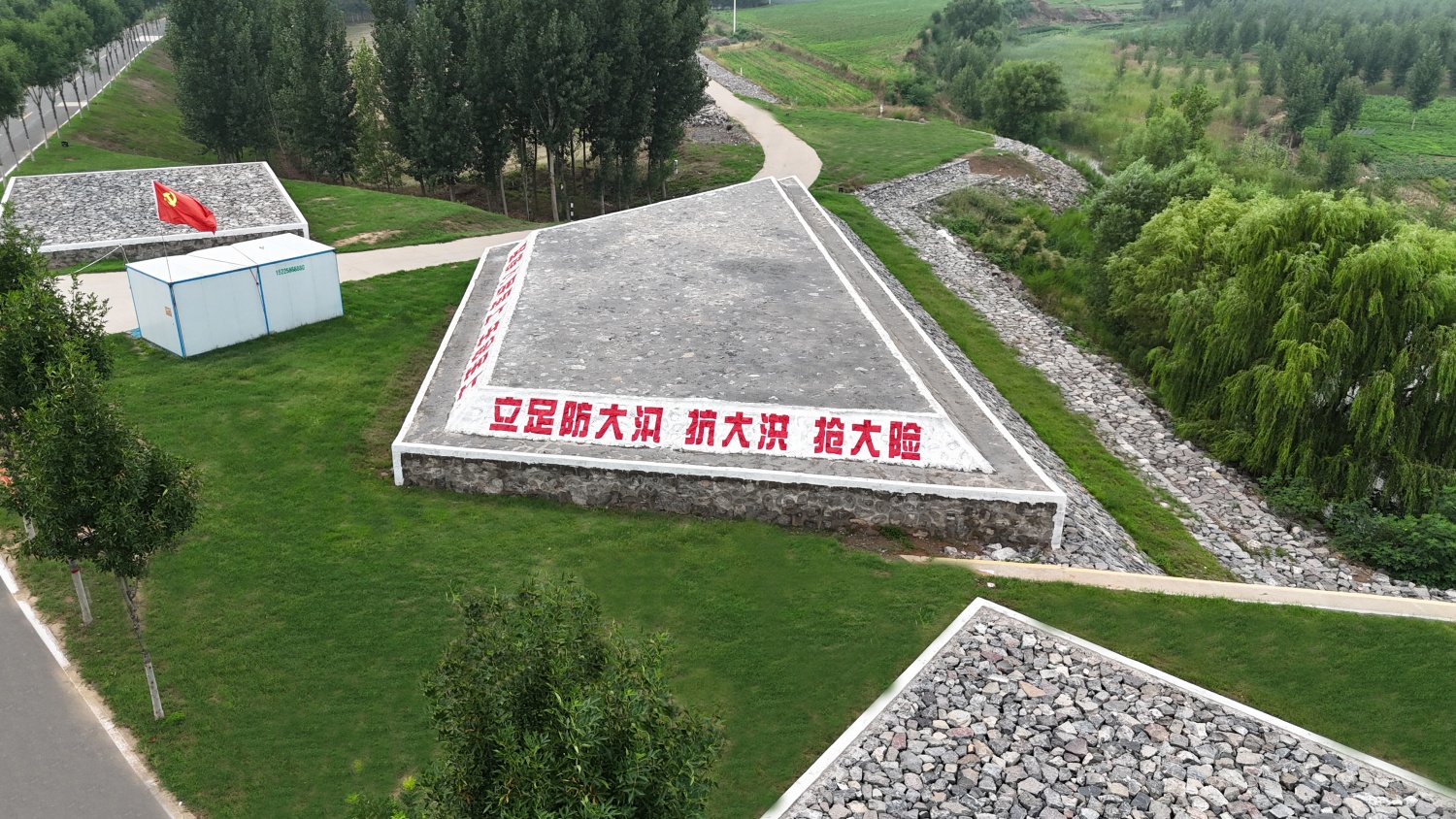 1765982480653.jpg 1765982480653.jpg