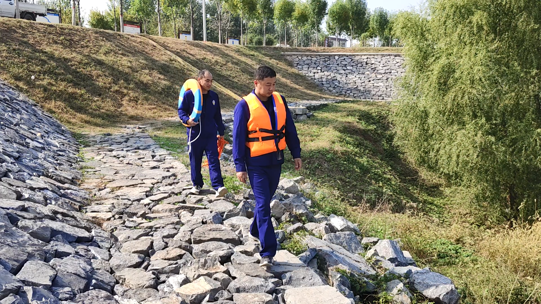 1765982520413.png 1765982520413.png